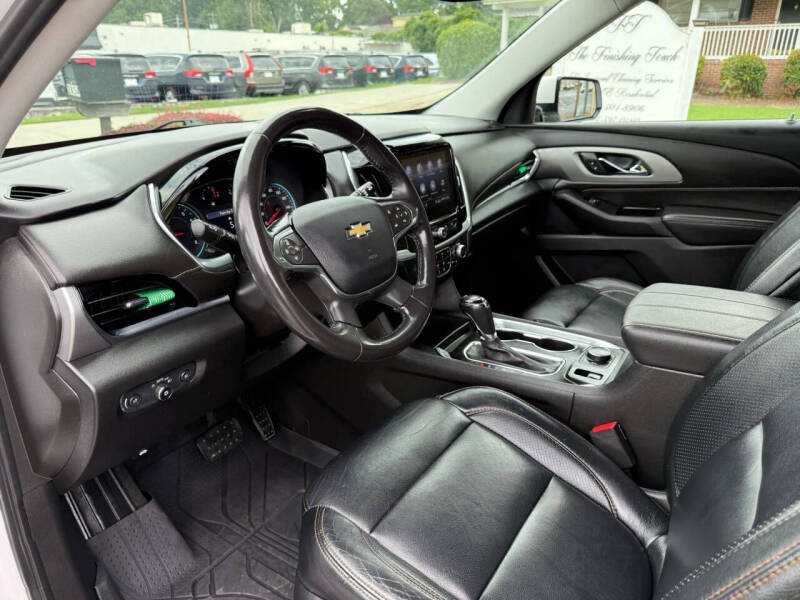 2020 Chevrolet Traverse LT Cloth