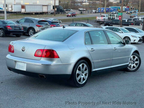 2004 Volkswagen Phaeton V8