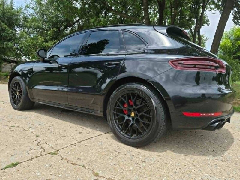 2017 Porsche Macan