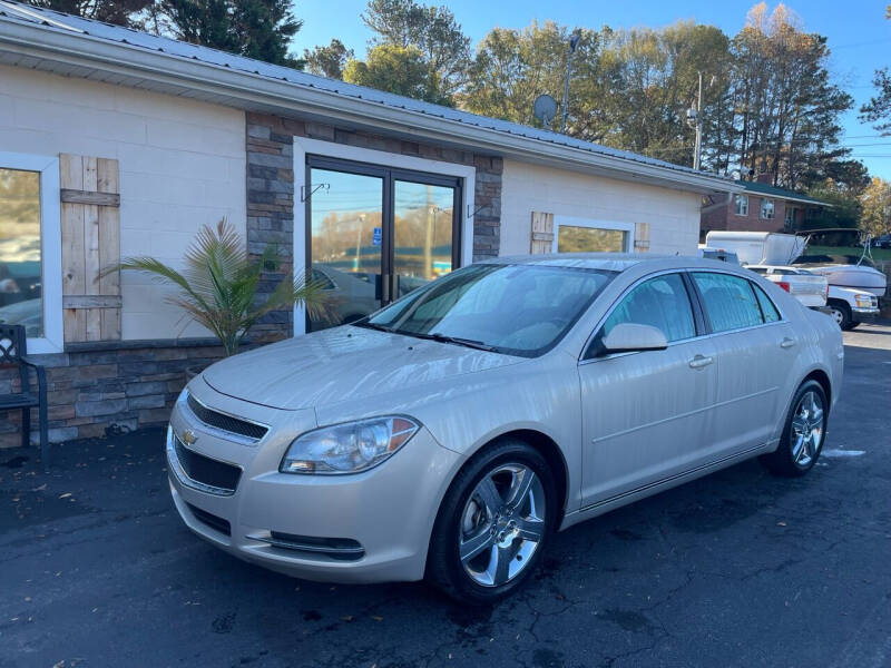 2011 Chevrolet Malibu 2LT photo 4