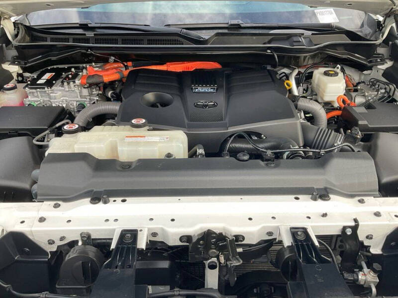 2023 Toyota Sequoia SR5