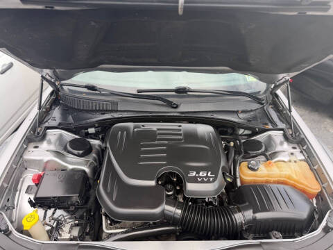 2016 Chrysler 300 S