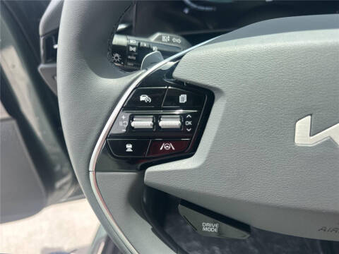 2026 Kia Niro SX