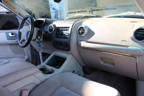 2003 Ford Expedition XLT