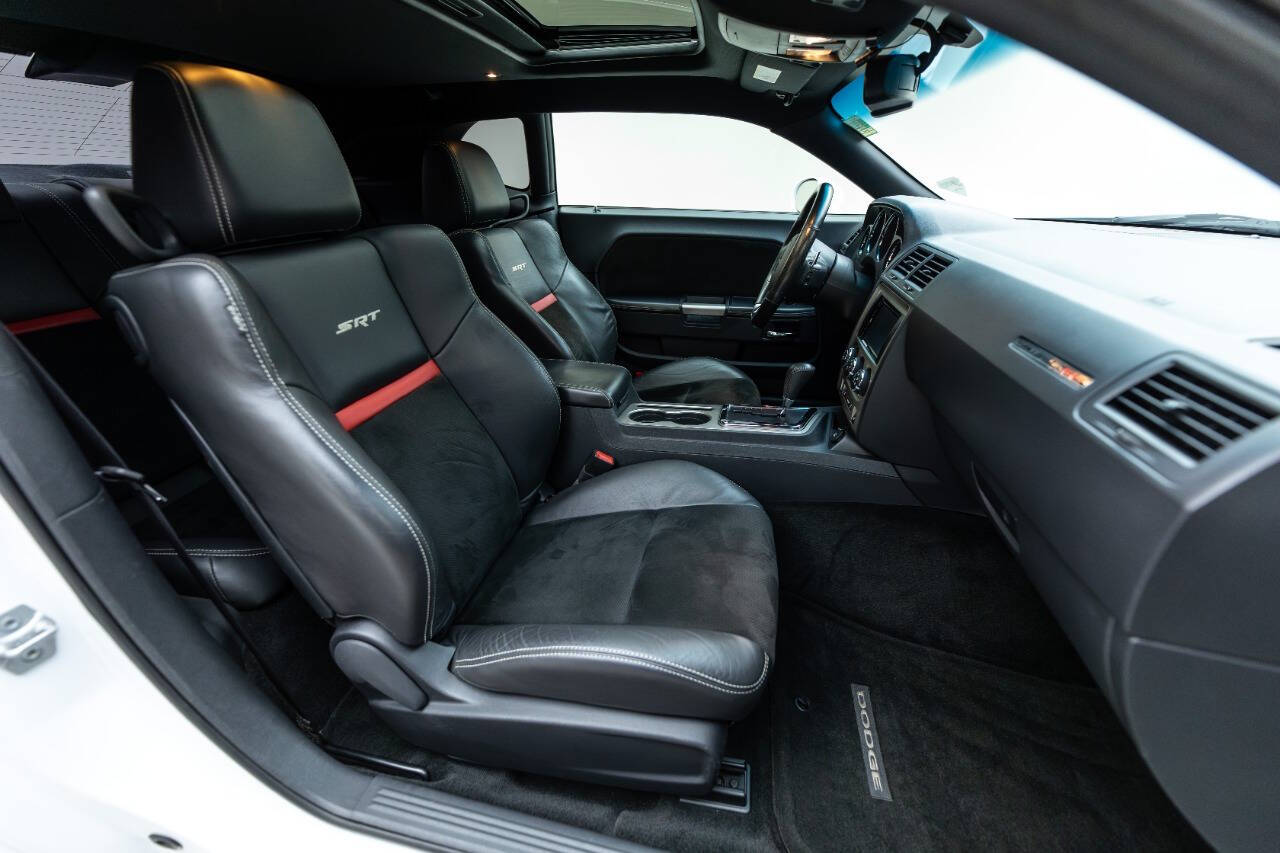 2012 Dodge Challenger 128