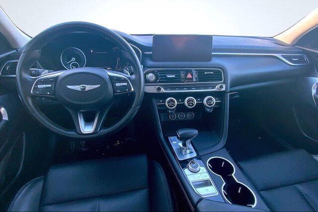2023 Genesis G70