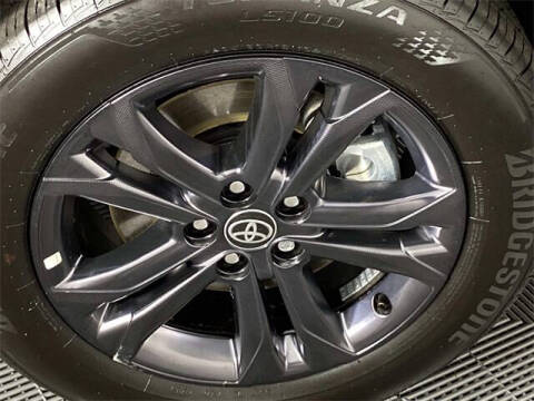 2025 Toyota Sienna XSE 7-Passenger