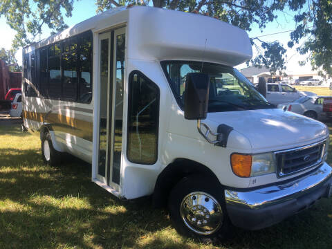 2006 Ford E-Series Chassis for sale at Creekside Automotive in Lexington NC