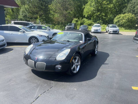 2009 Pontiac Solstice for sale at Newcombs Auto Sales in Auburn Hills MI