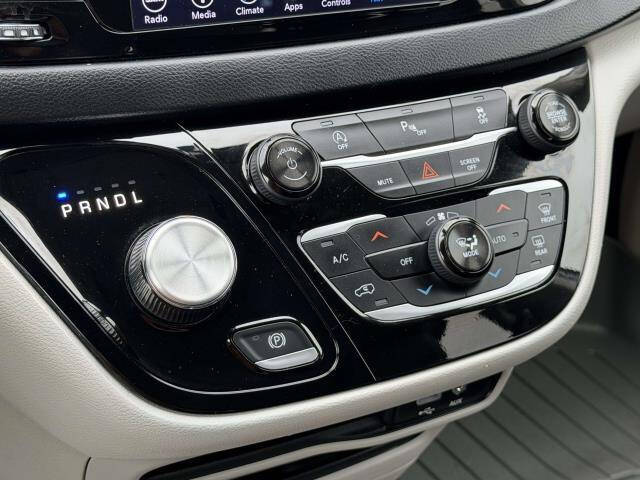 2018 Chrysler Pacifica Touring L