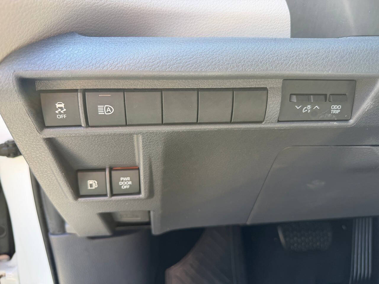 2022 Toyota Sienna 6