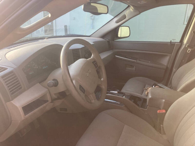 2005 Jeep Grand Cherokee Laredo