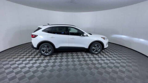 2026 Ford Escape Hybrid ST-Line Select