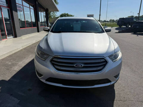 2013 Ford Taurus SEL