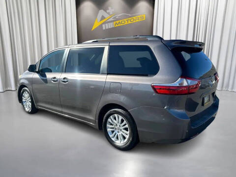 2015 Toyota Sienna