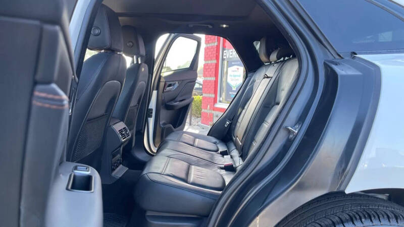 2017 Jaguar F-PACE 35t Prestige