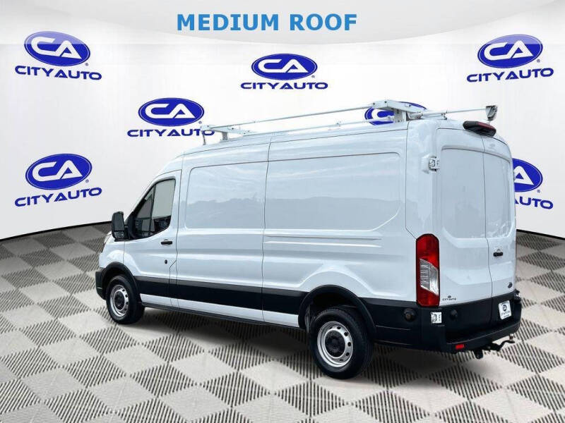 2023 Ford Transit 250
