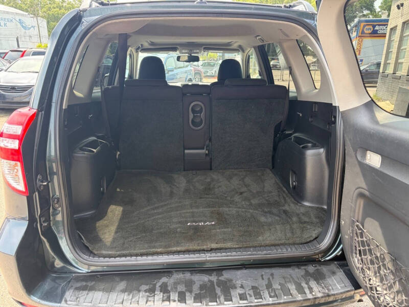 2011 Toyota RAV4 Sport