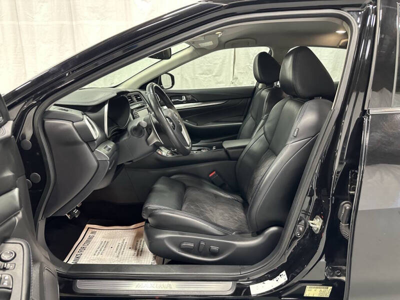 2017 Nissan Maxima 3.5 SR