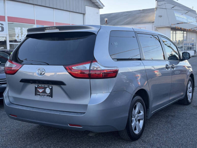 2016 Toyota Sienna L 7-Passenger