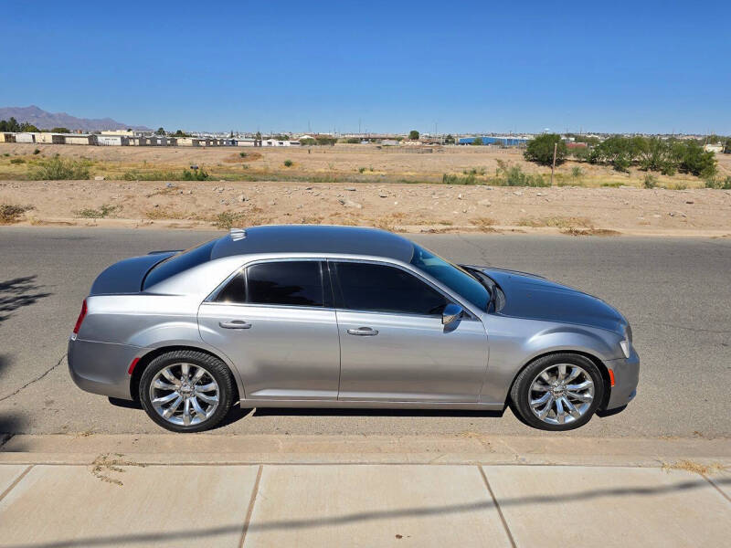2018 Chrysler 300 Touring L