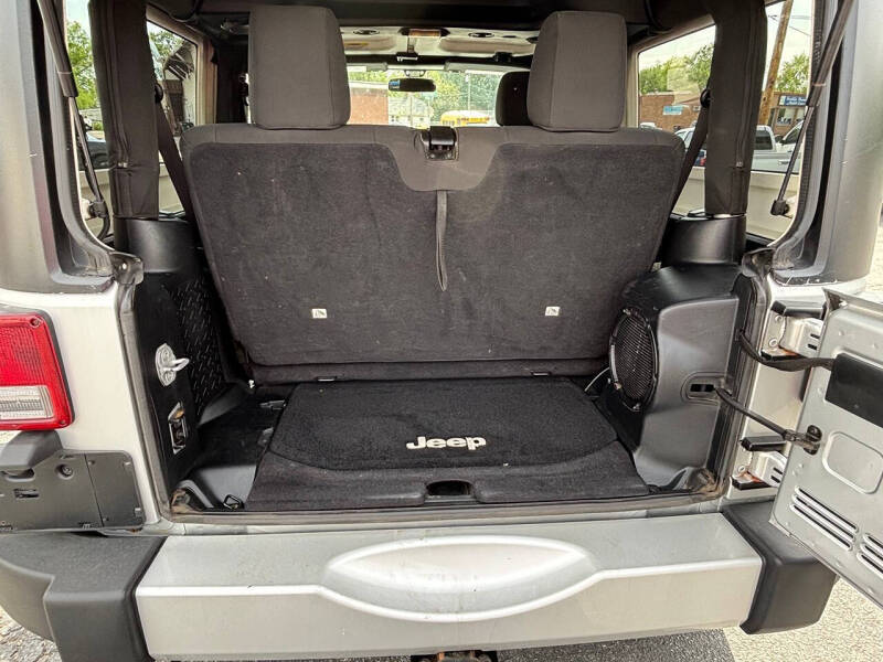 2012 Jeep Wrangler Sahara