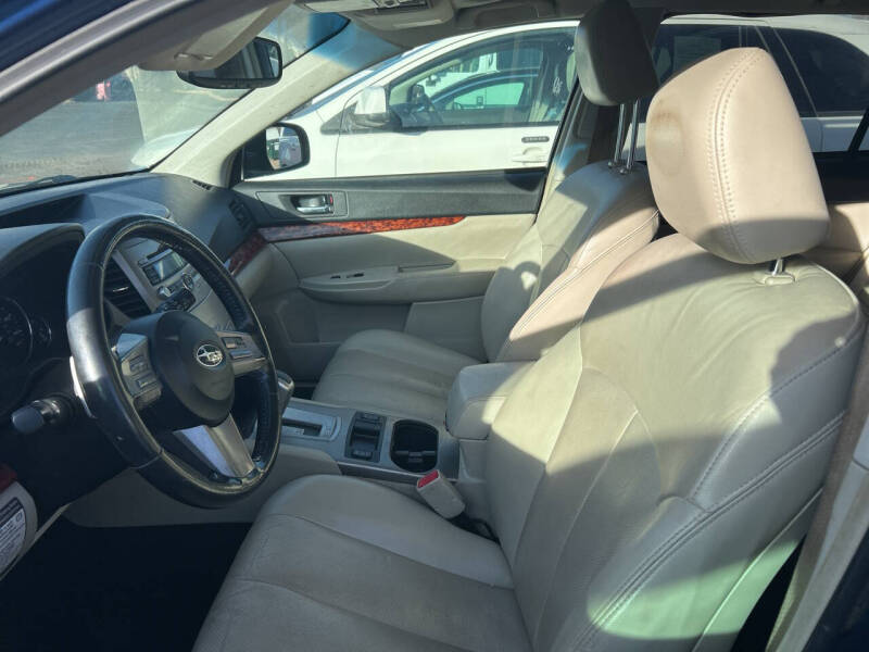 2011 Subaru Outback 2.5i Limited