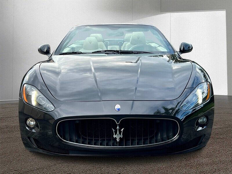 2014 Maserati GranTurismo Base photo 8