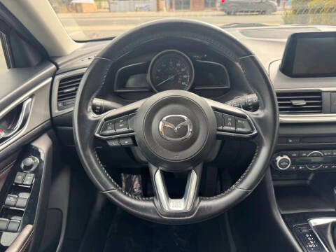 2018 Mazda MAZDA3 Touring