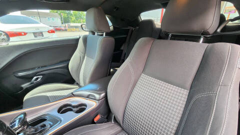 2019 Dodge Challenger SXT
