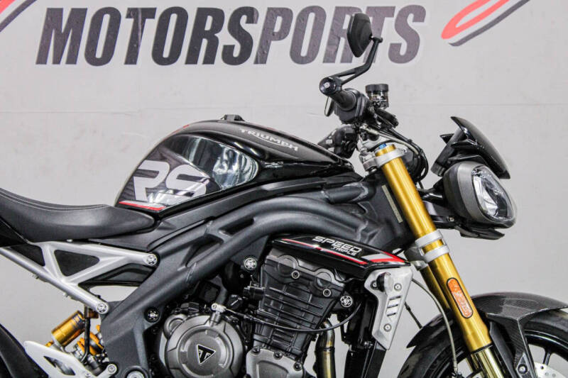 2022 Triumph Speed Triple 1200 RS