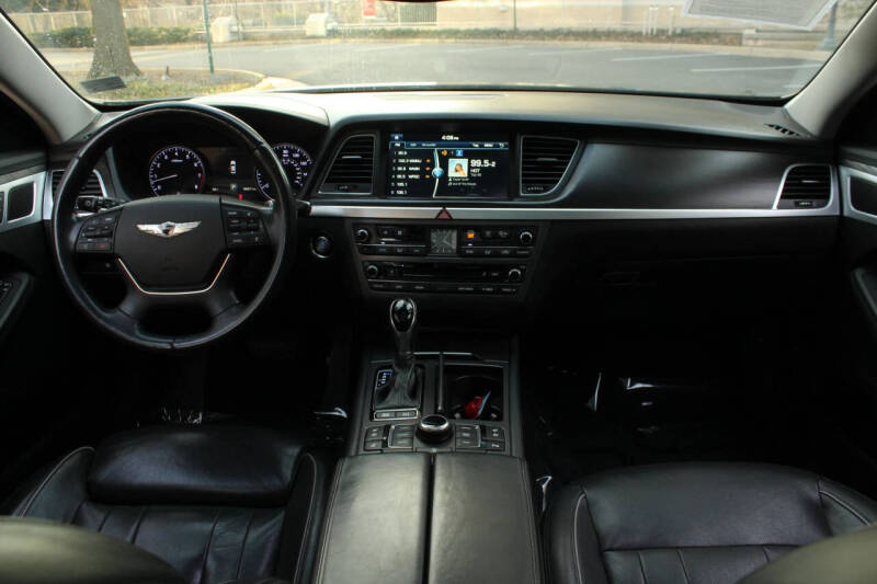 2016 Hyundai Genesis