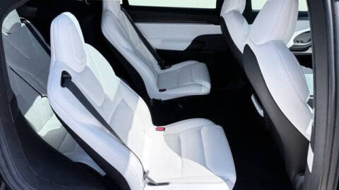 2022 Tesla Model X Plaid
