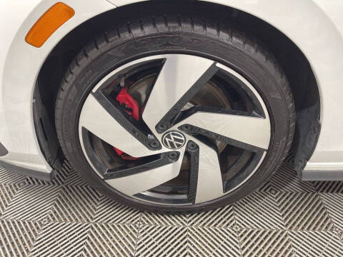 2022 Volkswagen Golf GTI S