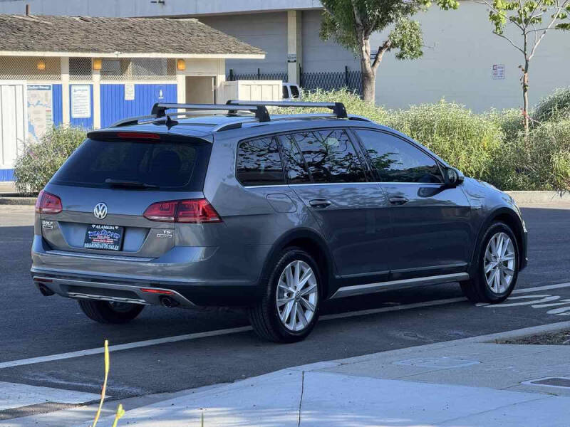2017 Volkswagen Golf Alltrack