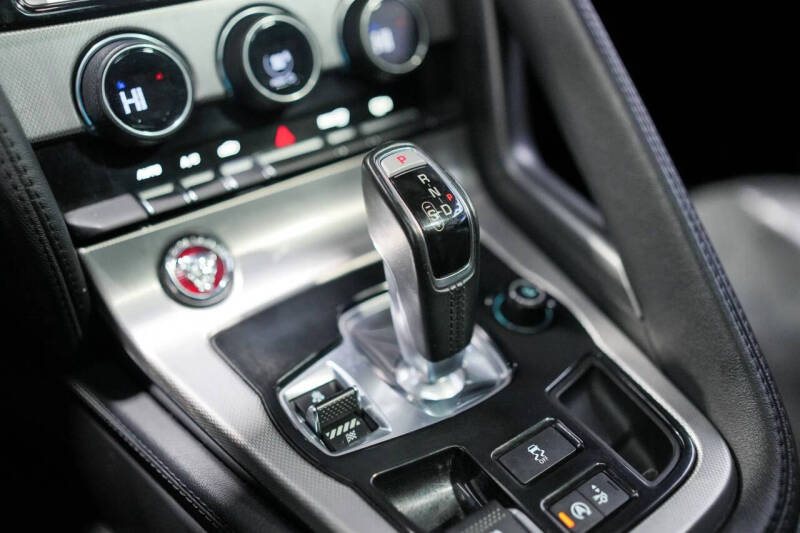 2017 Jaguar F-TYPE Premium