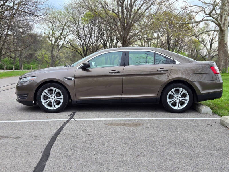 2015 Ford Taurus SEL