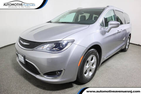 2017 Chrysler Pacifica