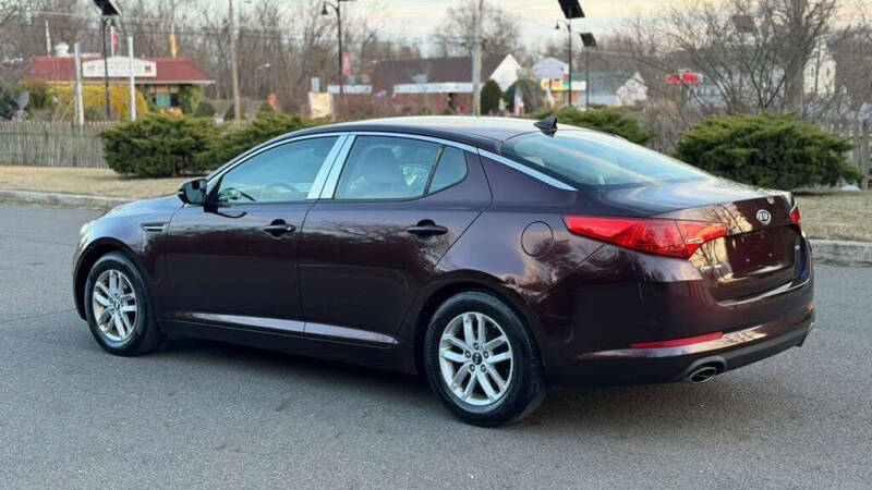 2011 Kia Optima LX