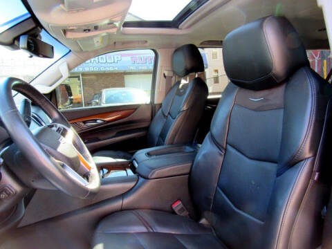 2018 Cadillac Escalade ESV Luxury