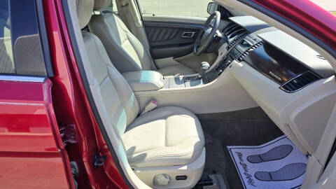 2011 Ford Taurus SEL