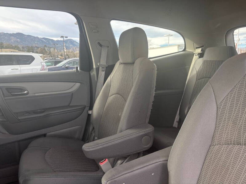 2017 Chevrolet Traverse LT