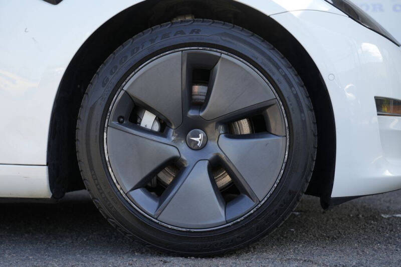 2021 Tesla Model 3 Standard Range Plus