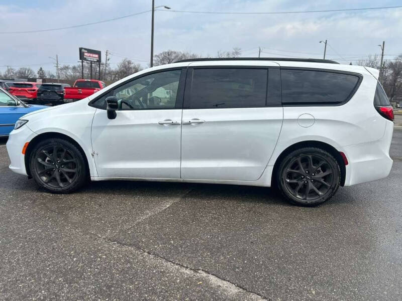 2025 Chrysler Pacifica Limited