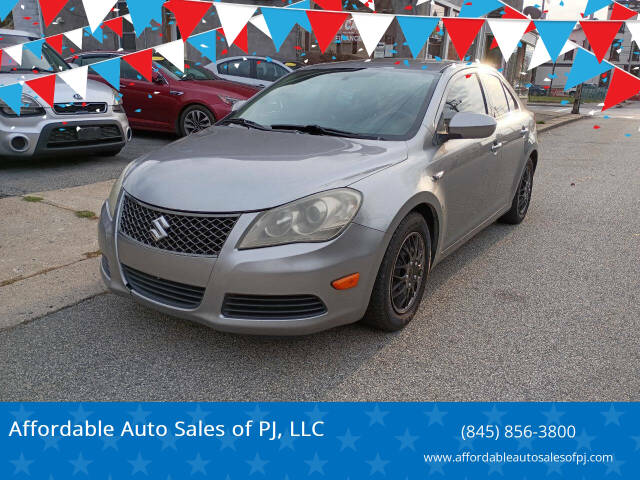 2010 Suzuki Kizashi S's photo