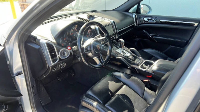 2016 Porsche Cayenne