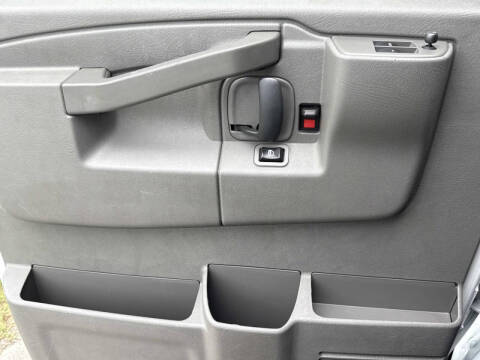 2021 GMC Savana 2500
