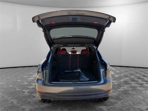 2023 Porsche Cayenne