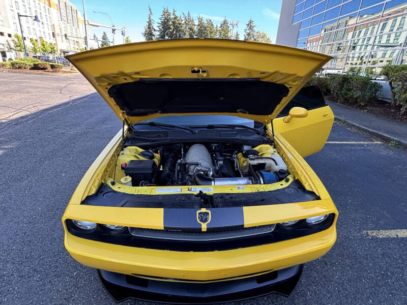 2010 Dodge Challenger SRT8