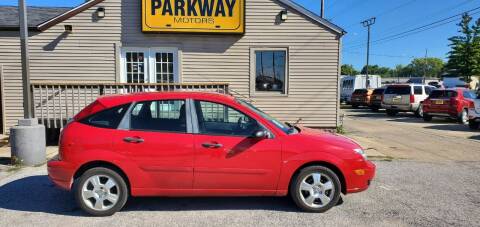 2007 Ford Focus for sale at Parkway Motors in Springfield IL